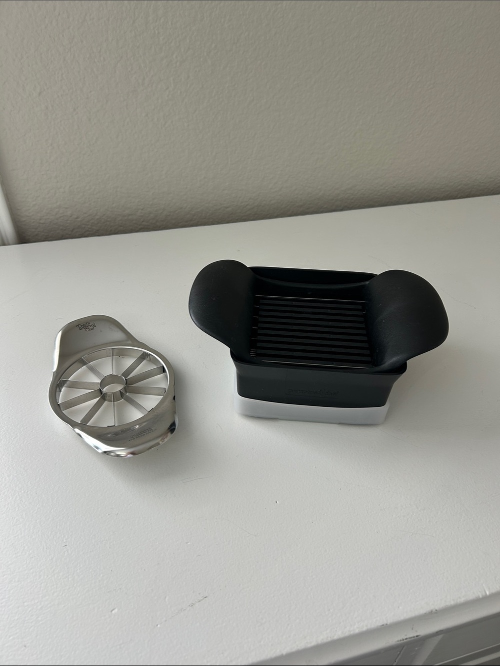 Pampered Chef Quick Slice & Apple Wedger set, EUC